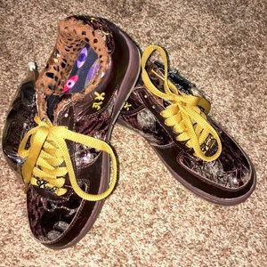 Women Kashi Shoes by AK